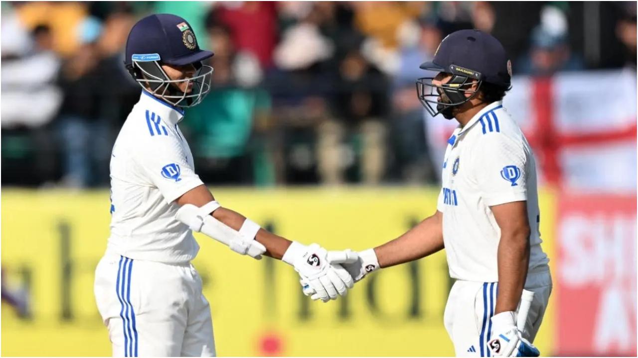 भारत बनाम इंग्लैंड , 5वां टेस्ट दिन 1: स्टंप्स तक भारत 135/1, धर्मशाला में इंग्लैंड से 83 रनों से पीछे