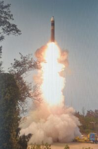 भारत ने MIRV से सुसज्जित अग्नि-5 मिसाइल का पहला परीक्षण किया; पीएम ने डीआरडीओ की सराहना की
